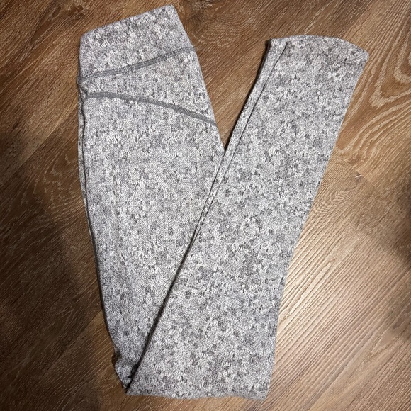 Gymshark Fleur Textured Leggings - Picture 3 of 7